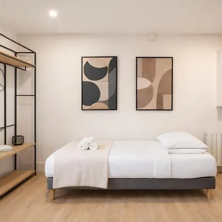 Montparnasse Apartment
